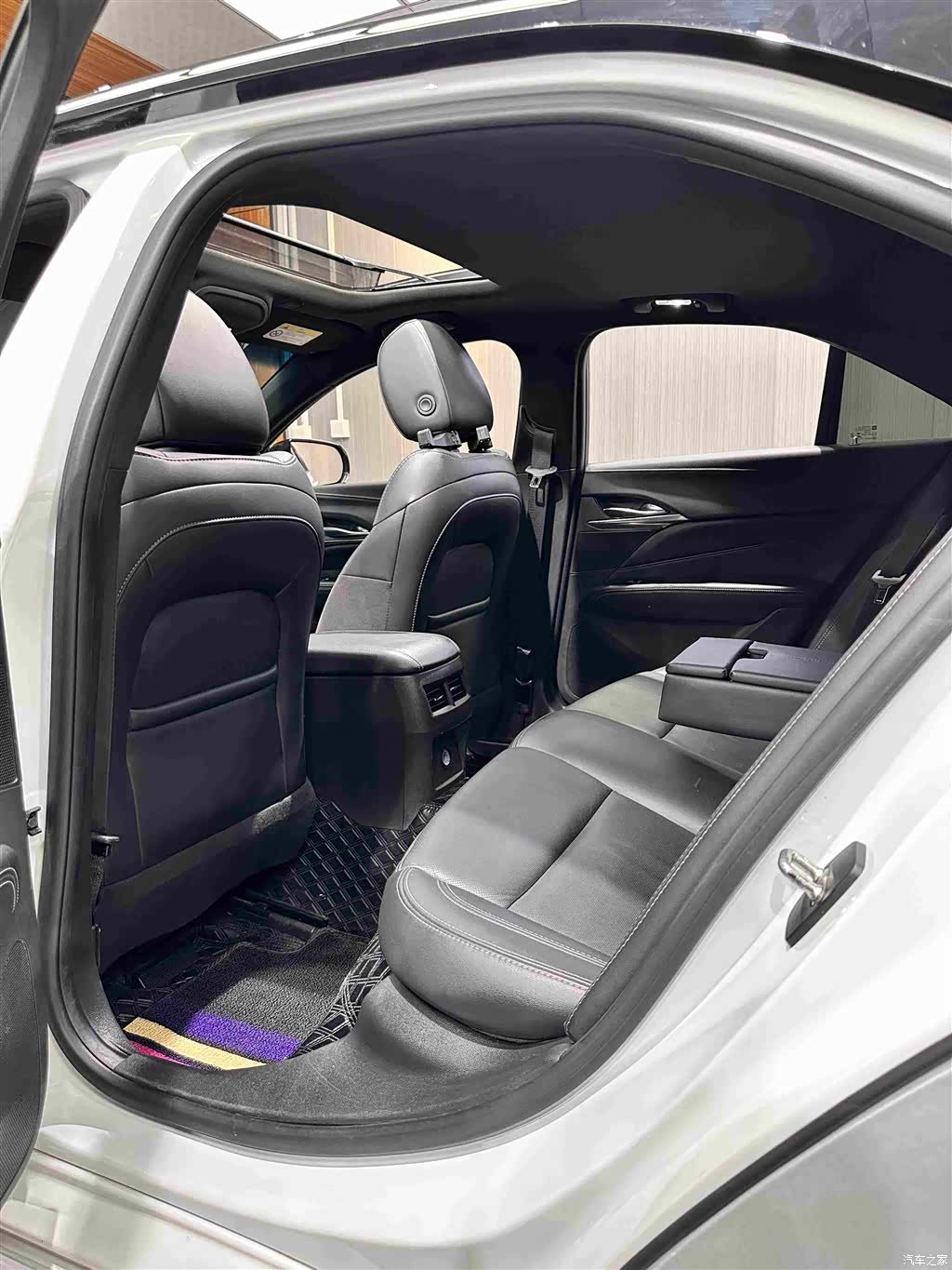 Cadillac CT4, 2022 16