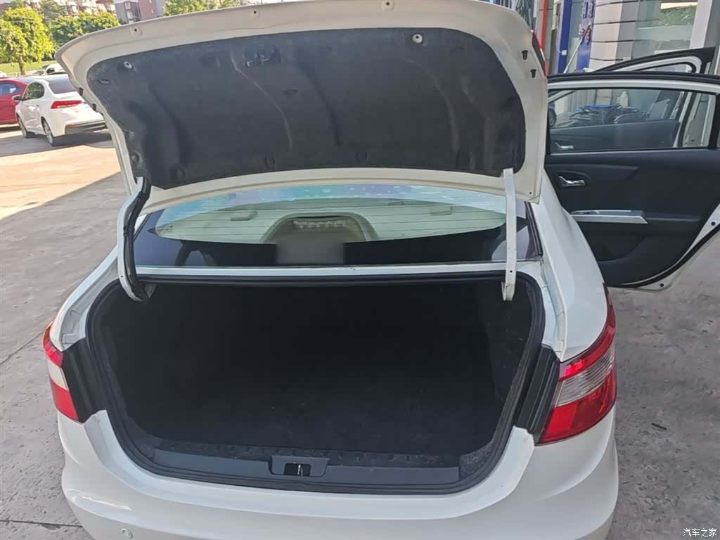 DongFeng A30, 2015 19
