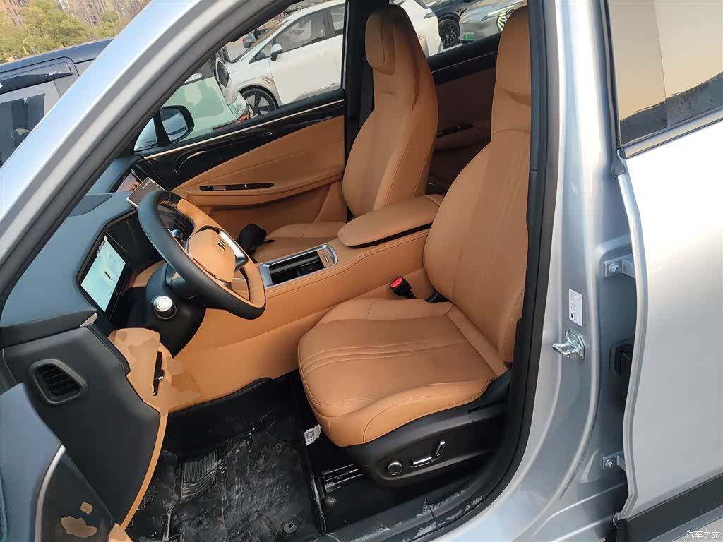 Geely Galaxy L7, 2025 15