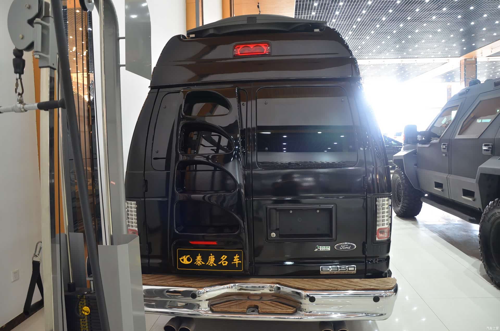 Ford E350, 2017 3
