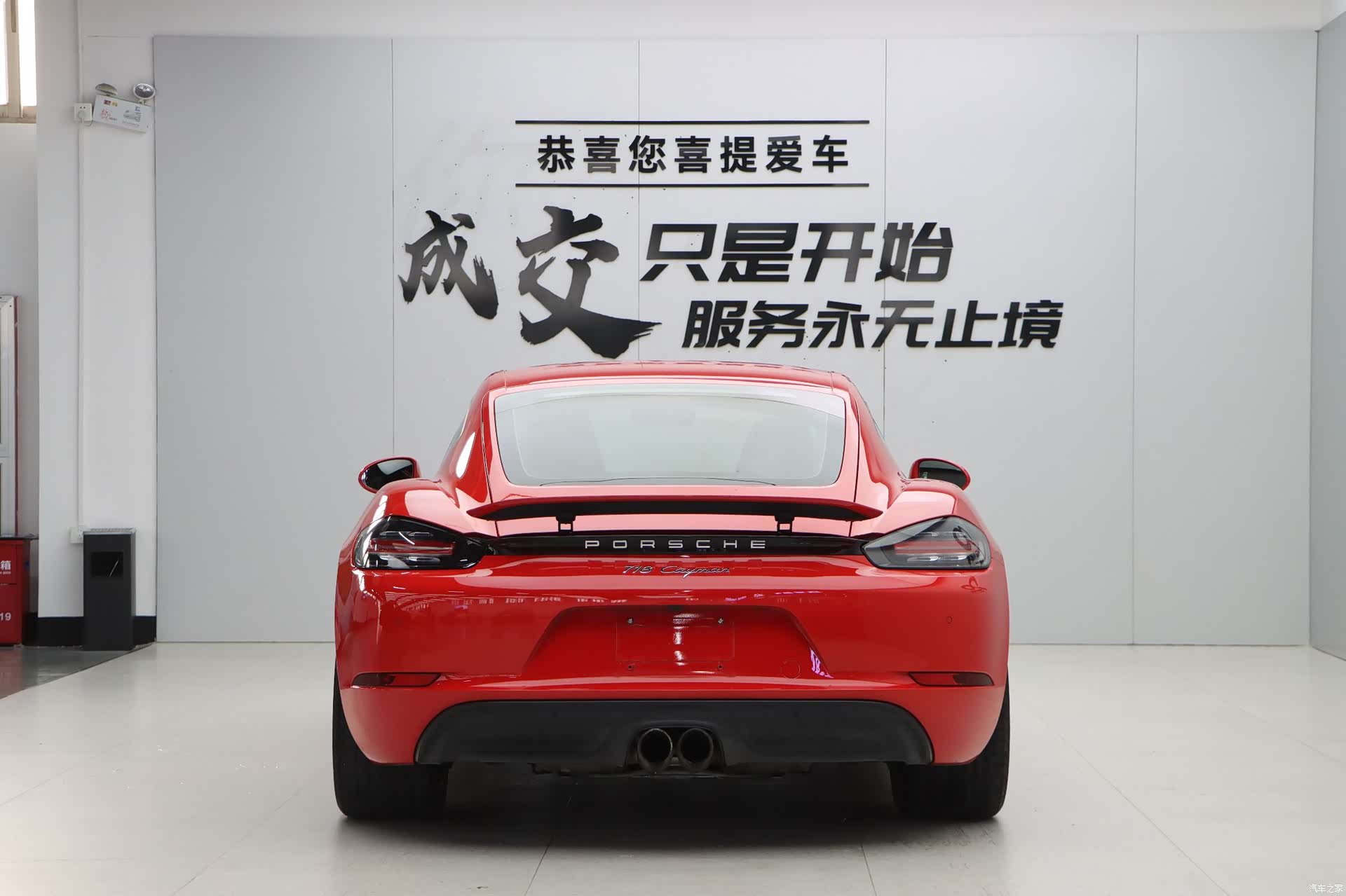 Porsche Cayman, 2019 все фото