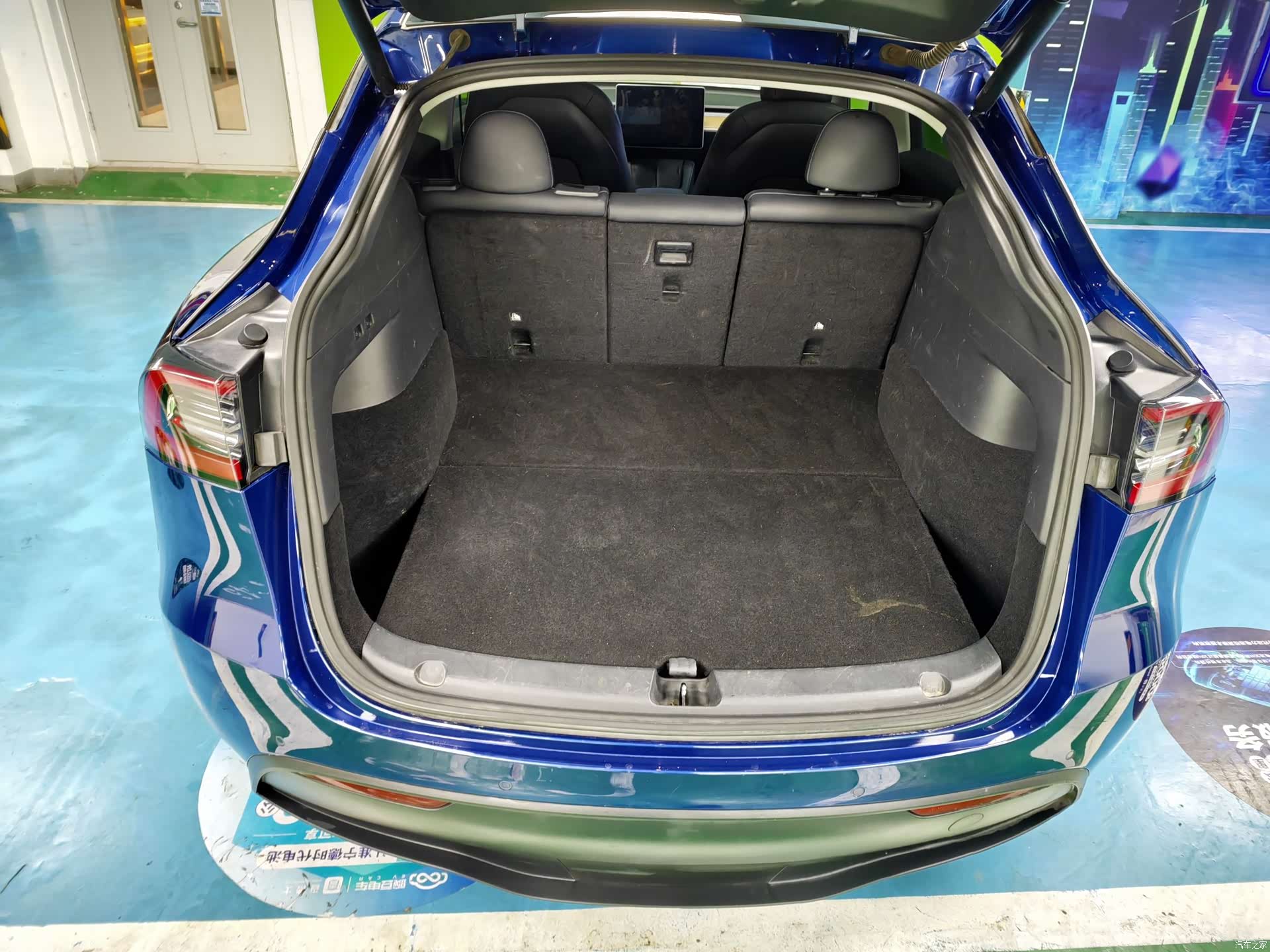 Tesla Model Y, 2021 17