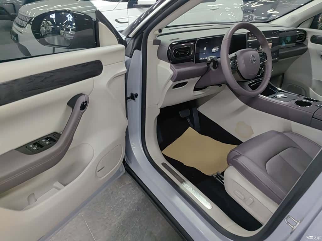 Leapmotor C11, 2025 12