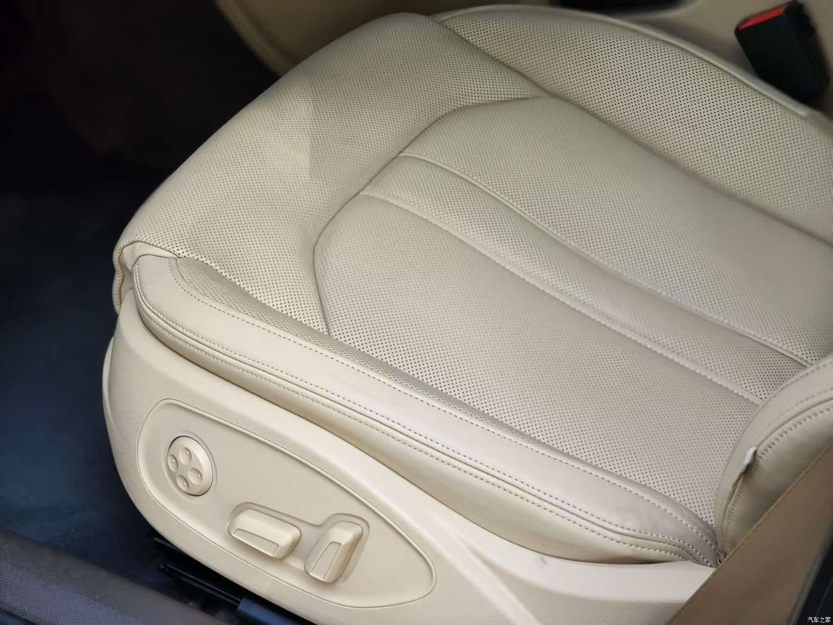 Audi A6L, 2012 14