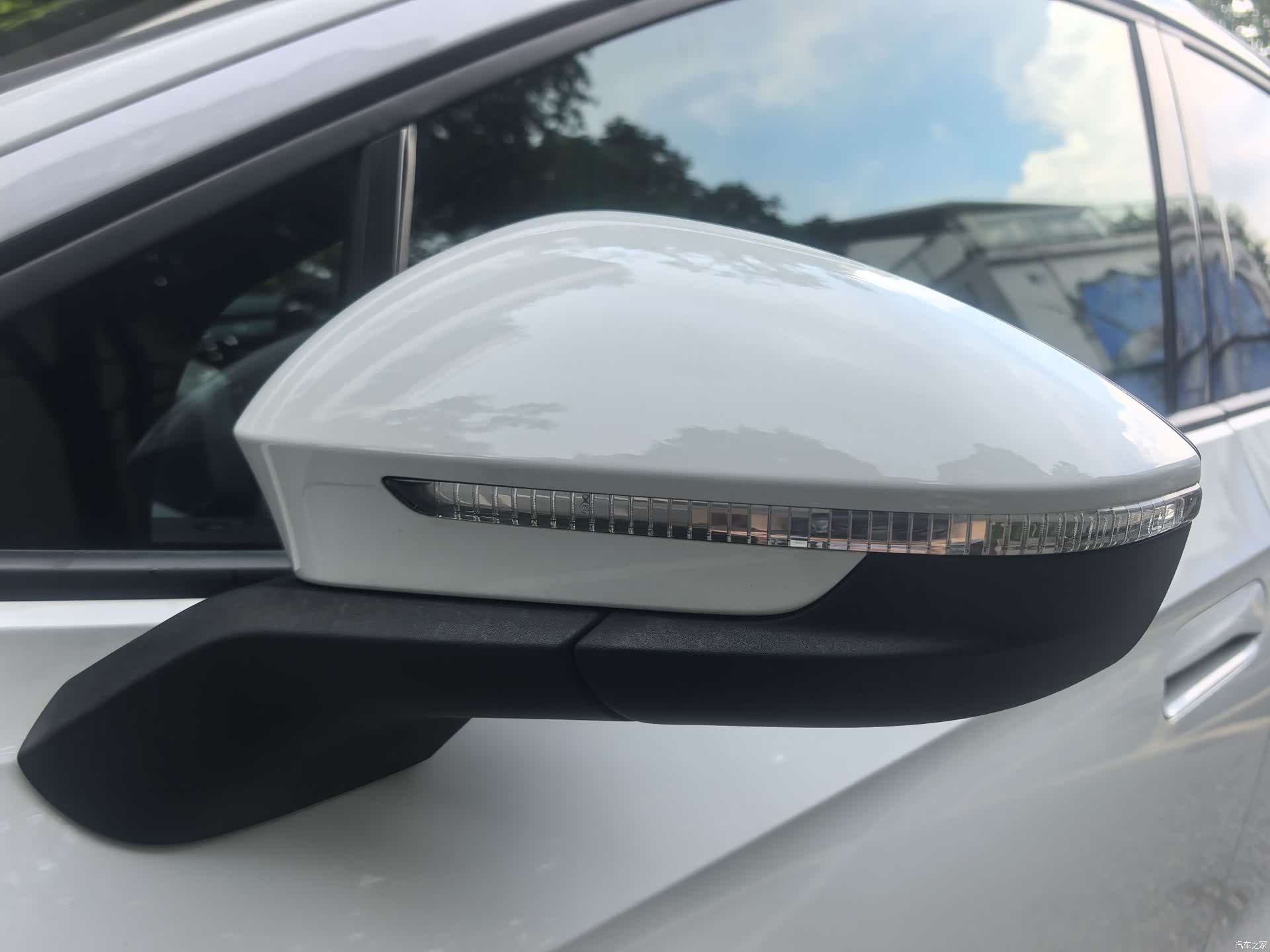 Volkswagen ID.4, 2023 19