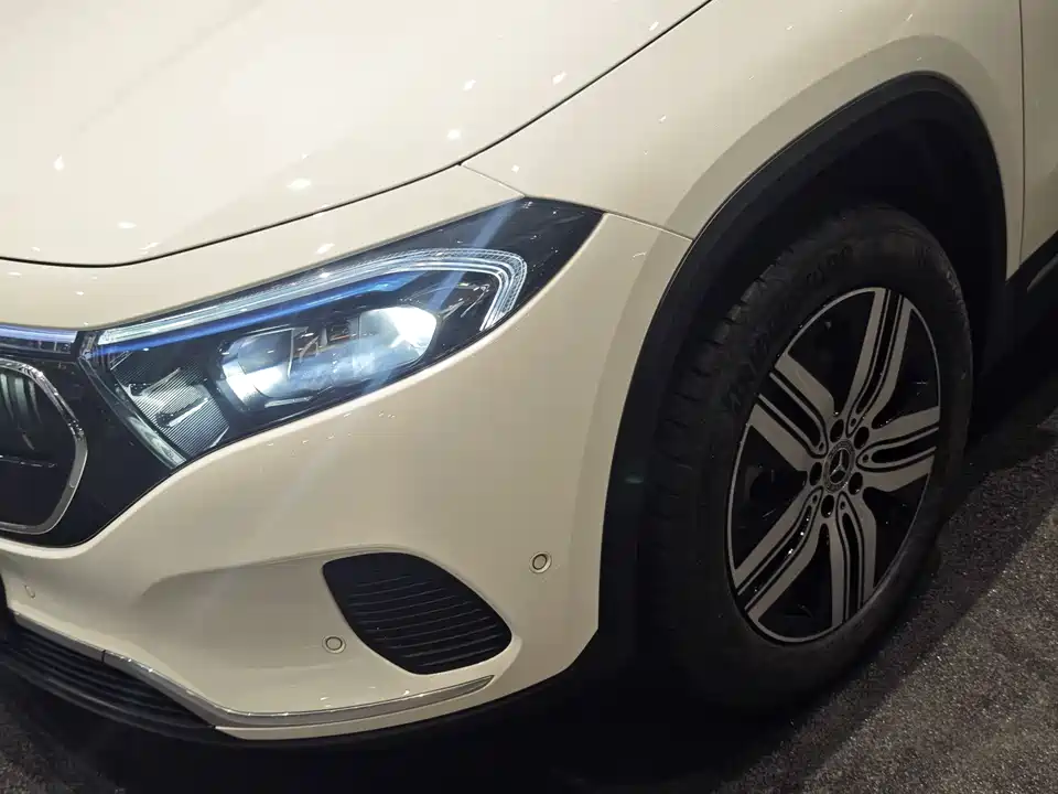 Mercedes-Benz EQA
