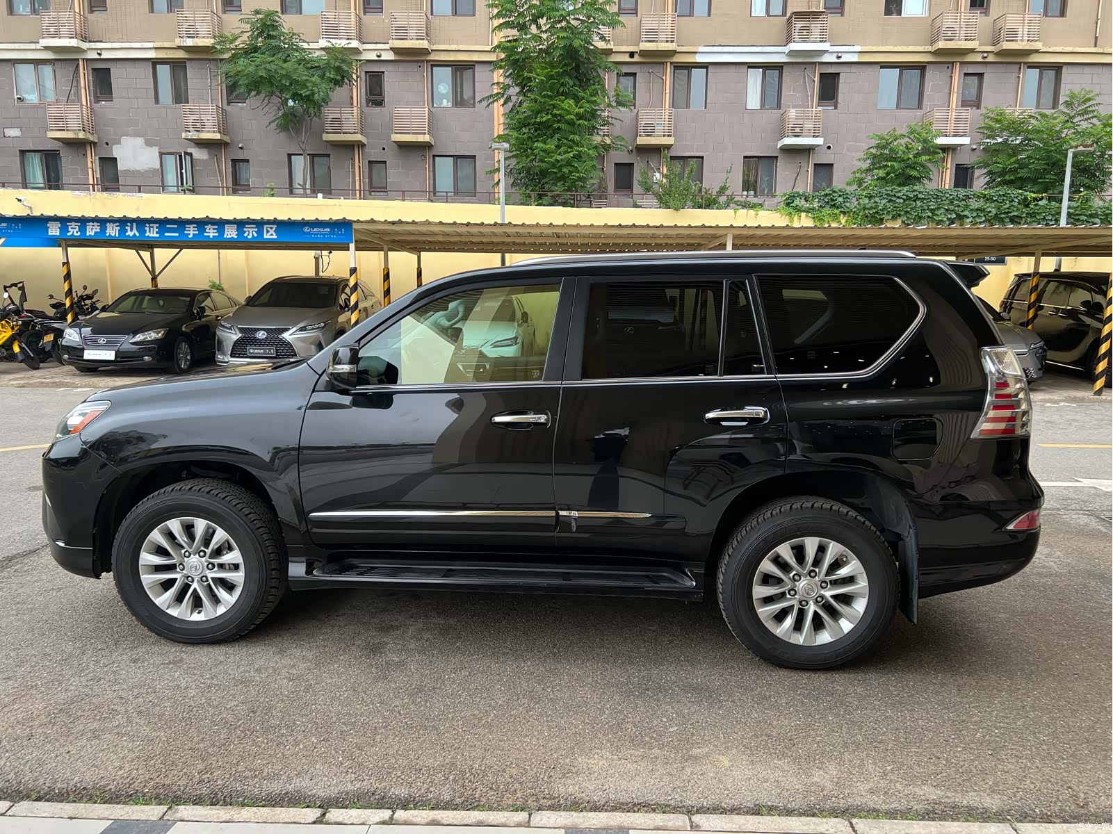 Lexus GX, 2014 3