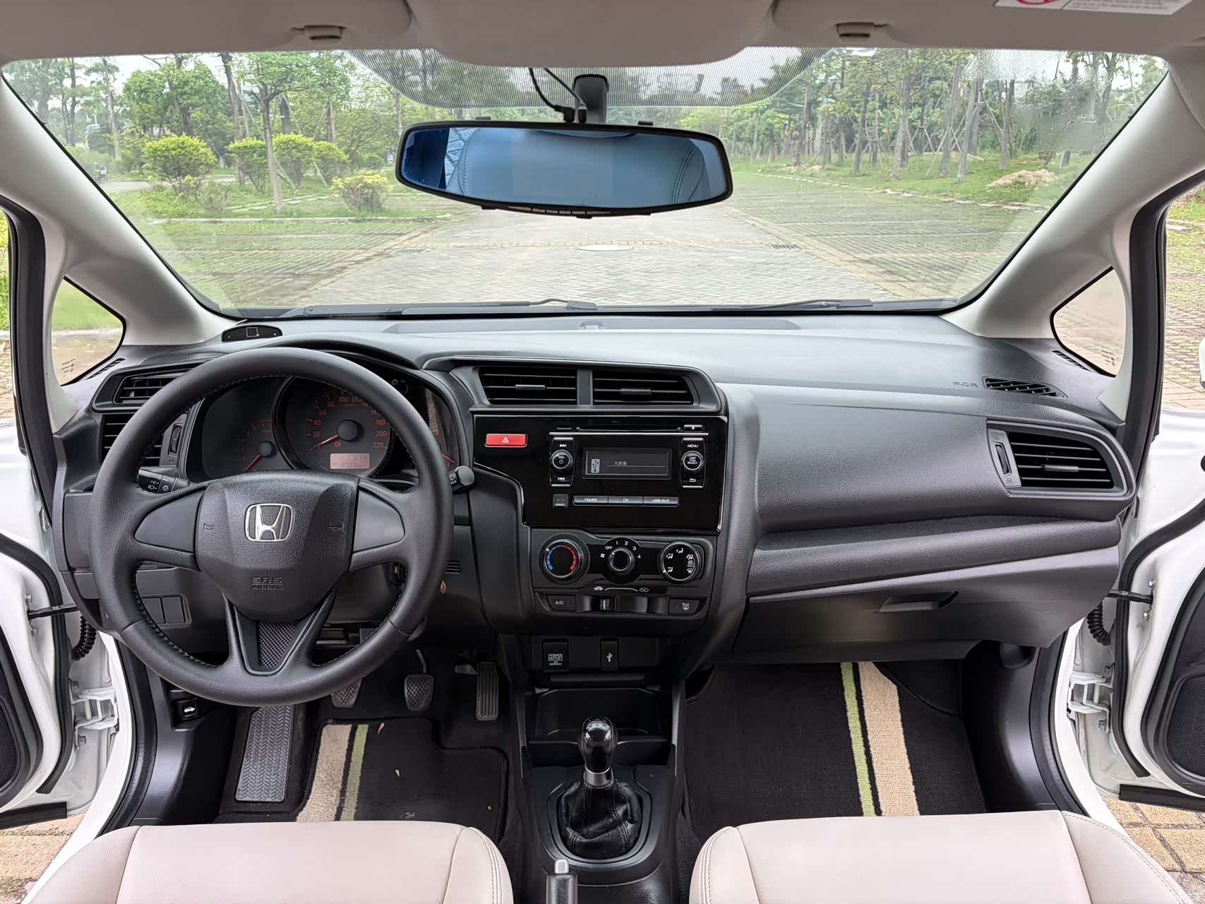 Honda Fit, 2016 11