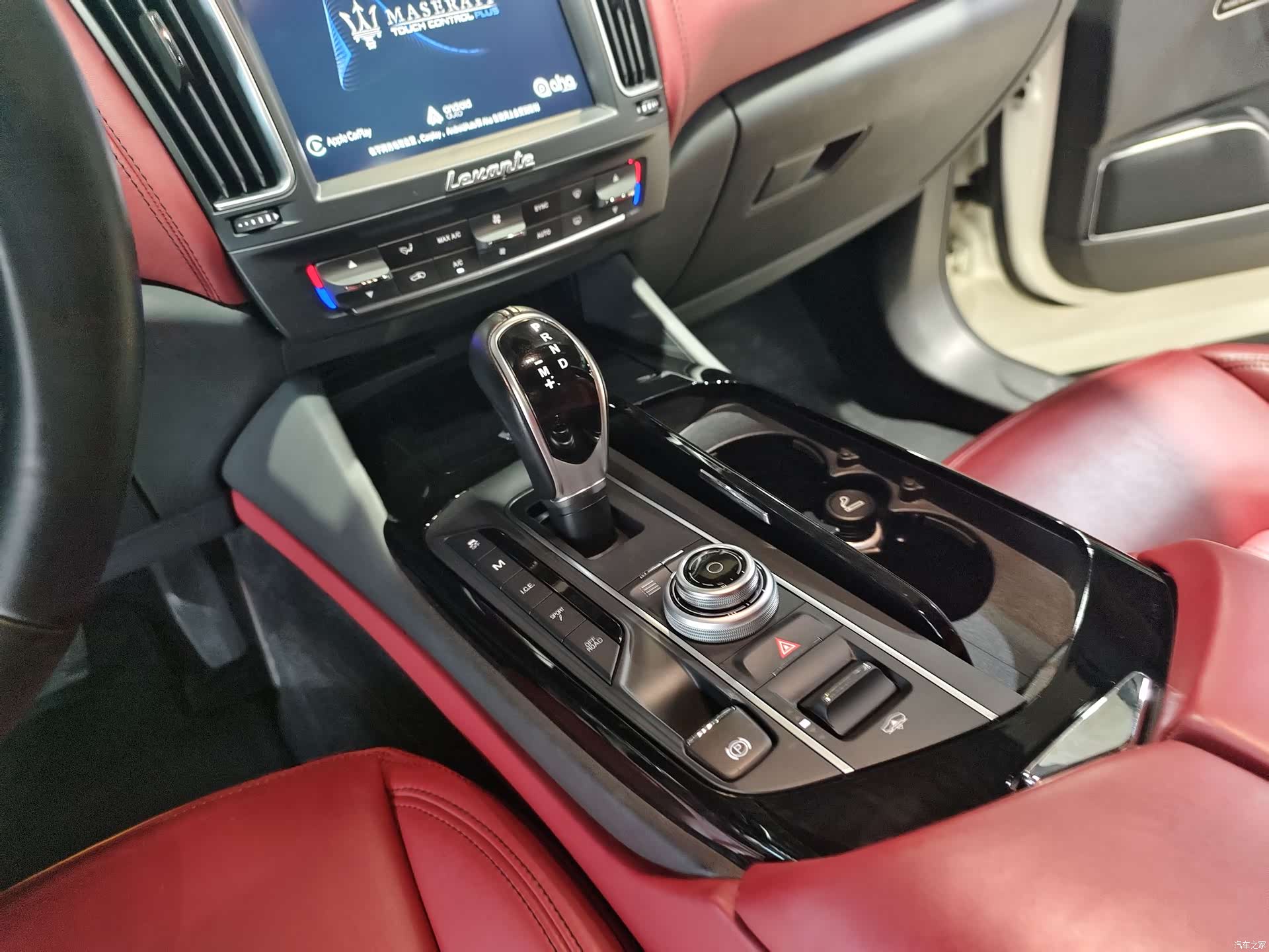 Maserati Levante, 2018 15