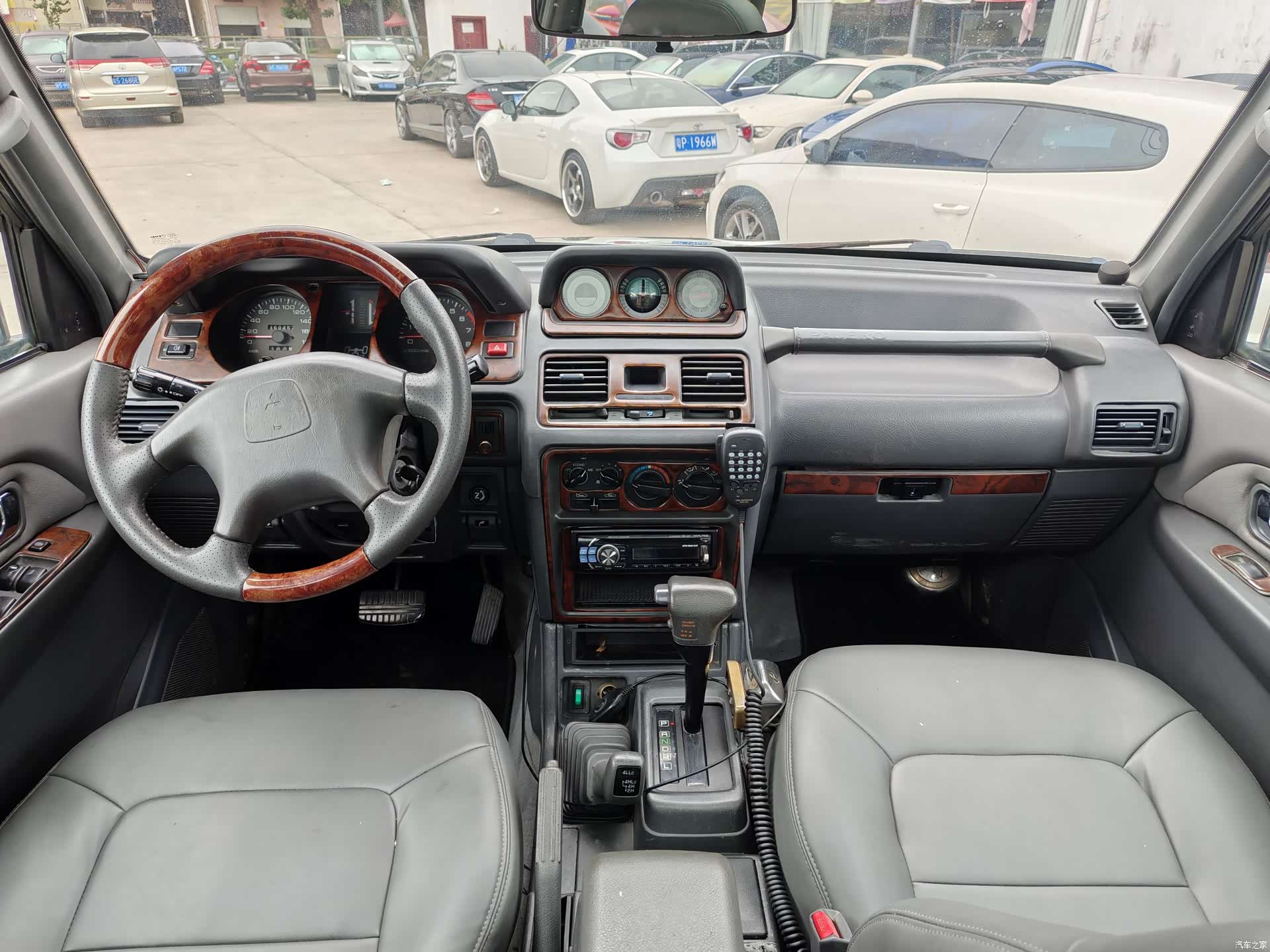 Mitsubishi Pajero, 1996 13
