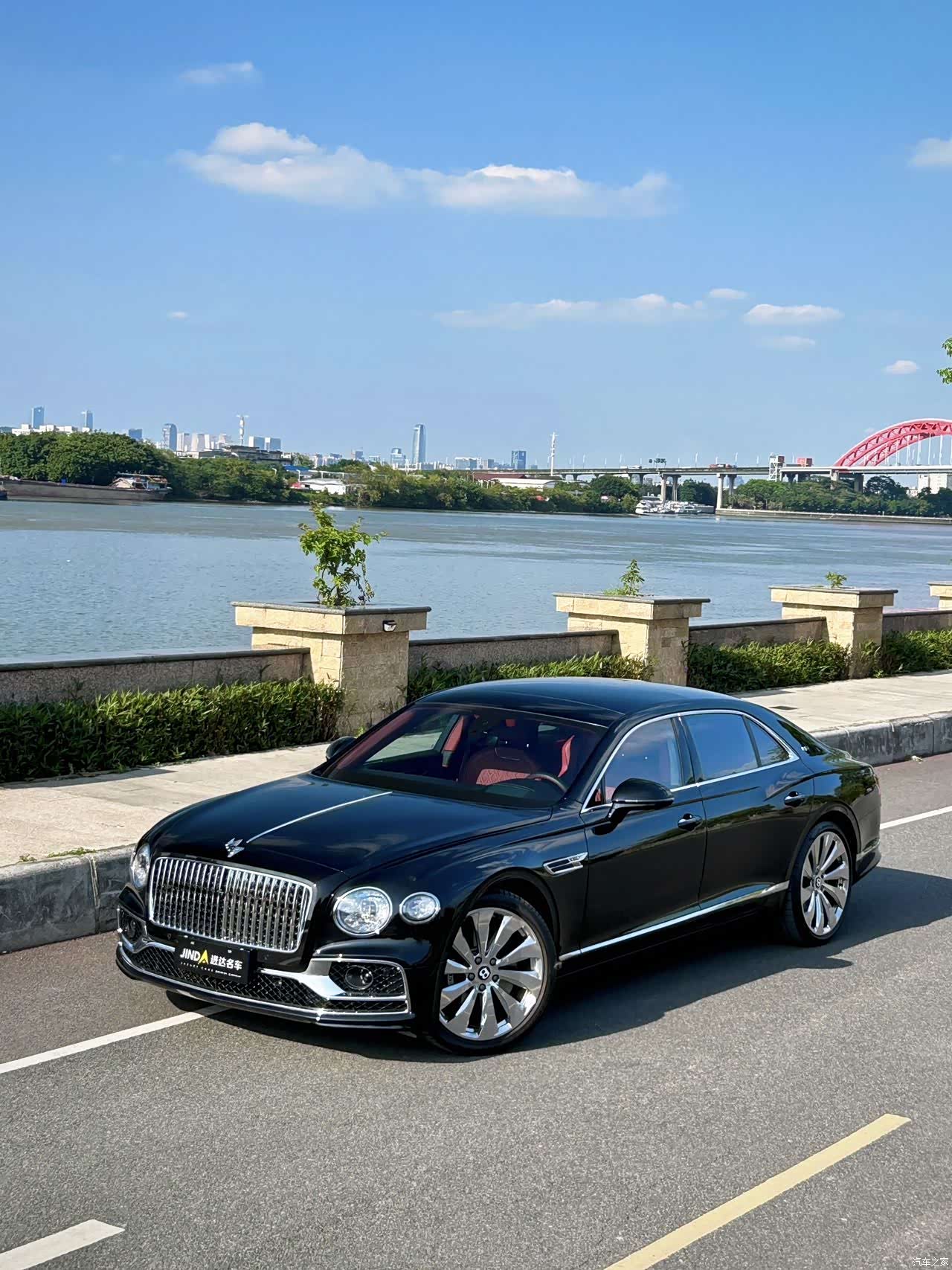 Bentley Flying Spur, 2021 1