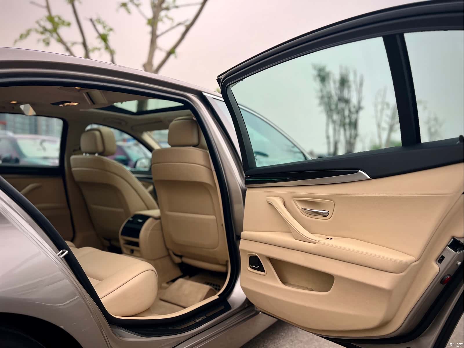 BMW 5 Series, 2012 30
