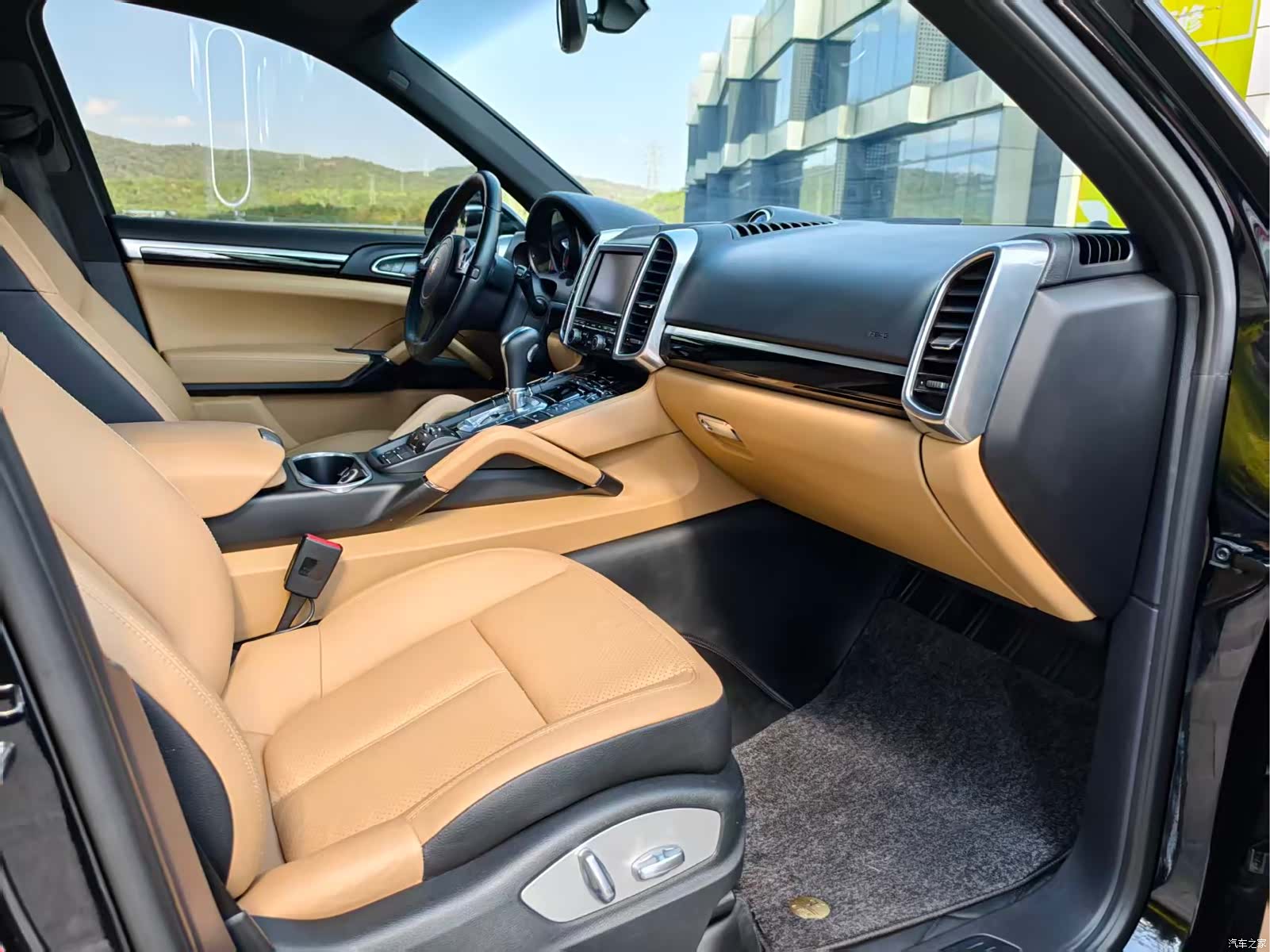 Porsche Cayenne, 2014 11
