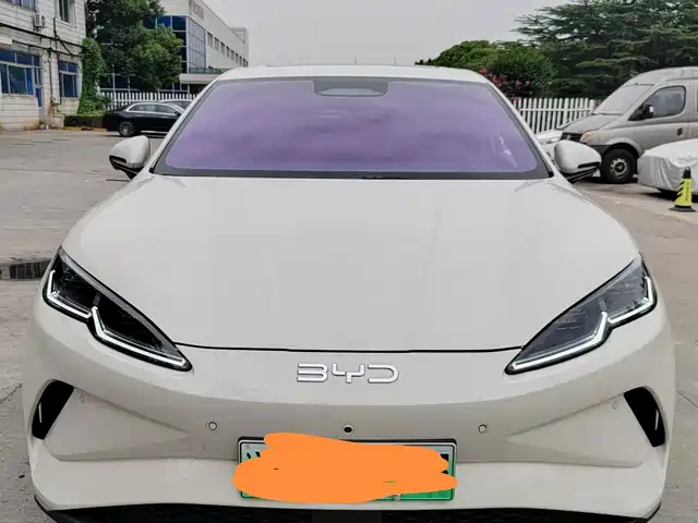 BYD Hai Bao 06 2025 — купить из Китая под заказ