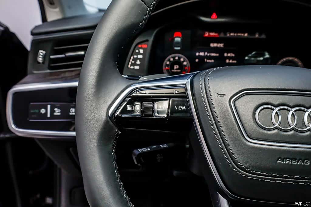 Audi A6L, 2022 27