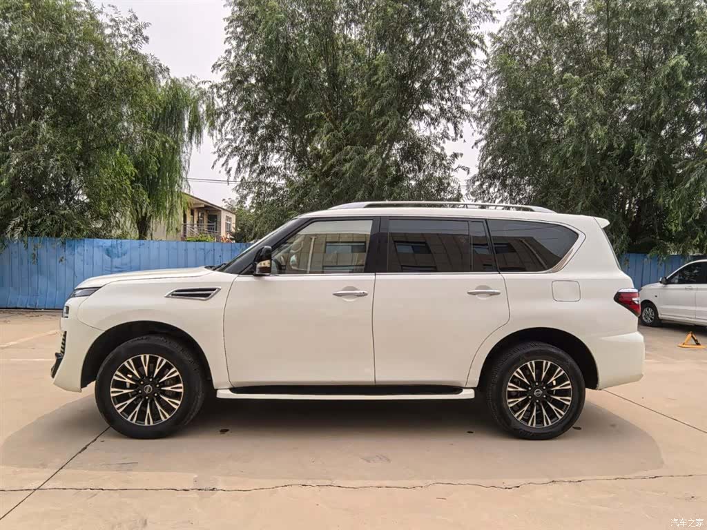 Nissan Patrol, 2020 4