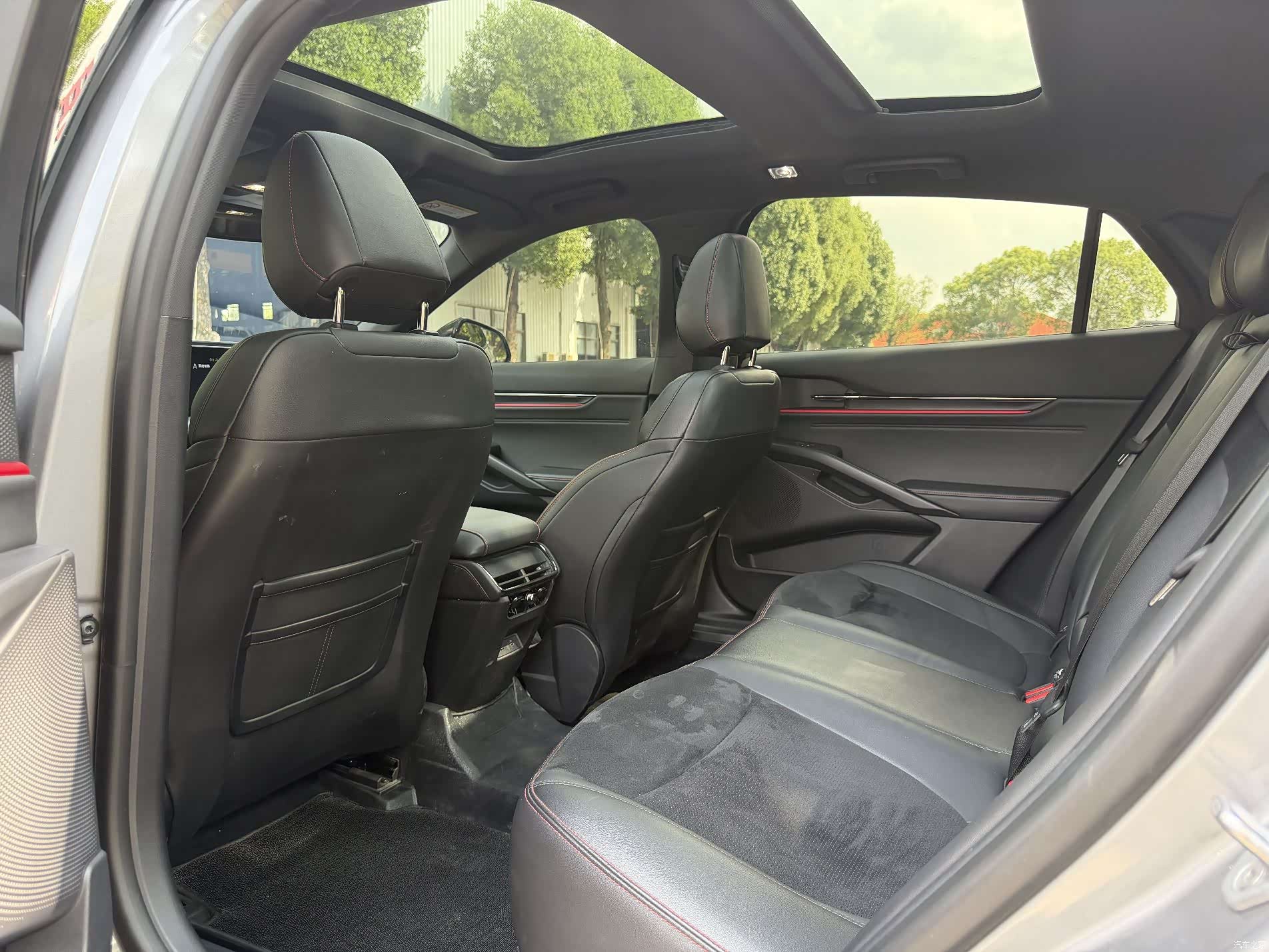 Ford Mondeo, 2022 25