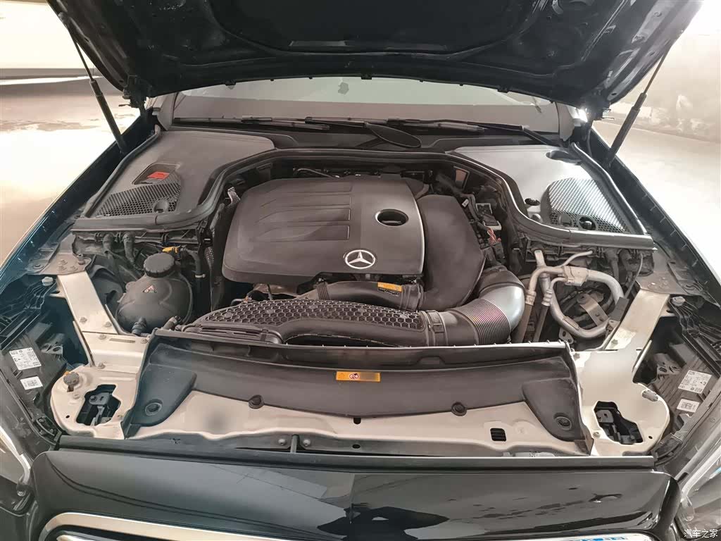 Mercedes-Benz E-Class, 2023 10