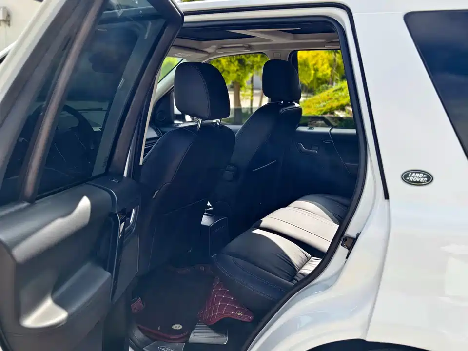 Land Rover Freelander 2