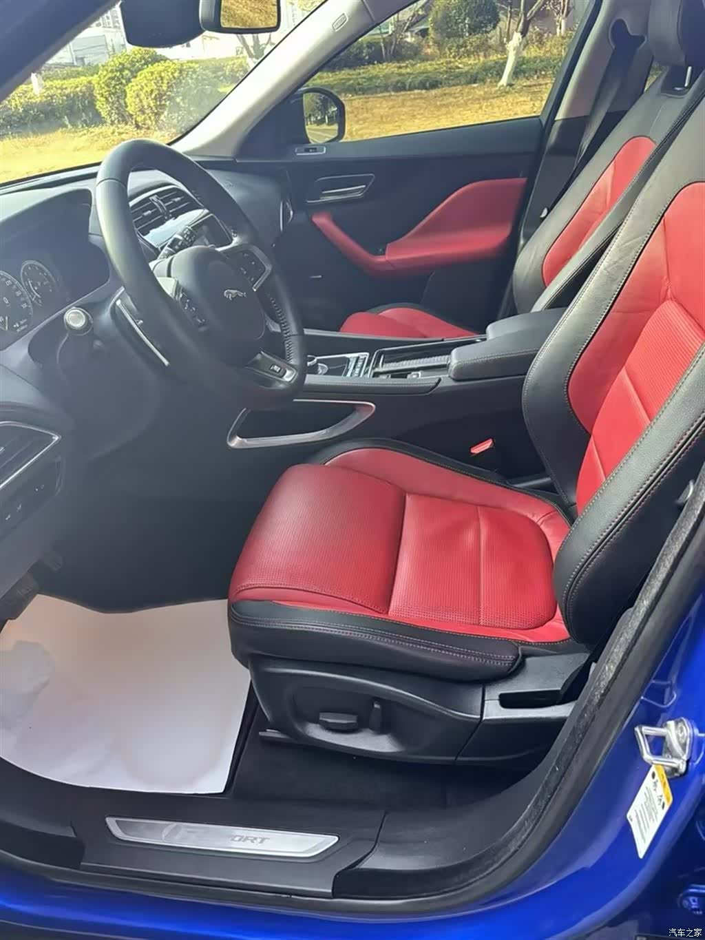 Jaguar F-PACE, 2017 12