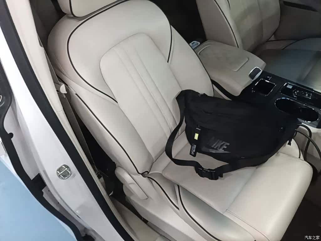 Buick GL8, 2022 25