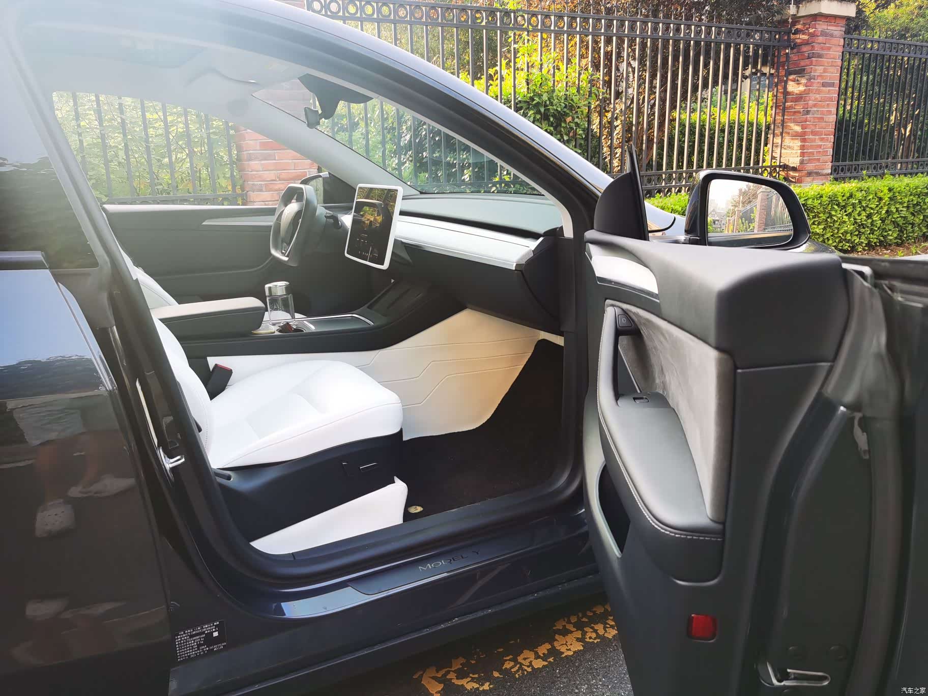Tesla Model Y, 2024 6