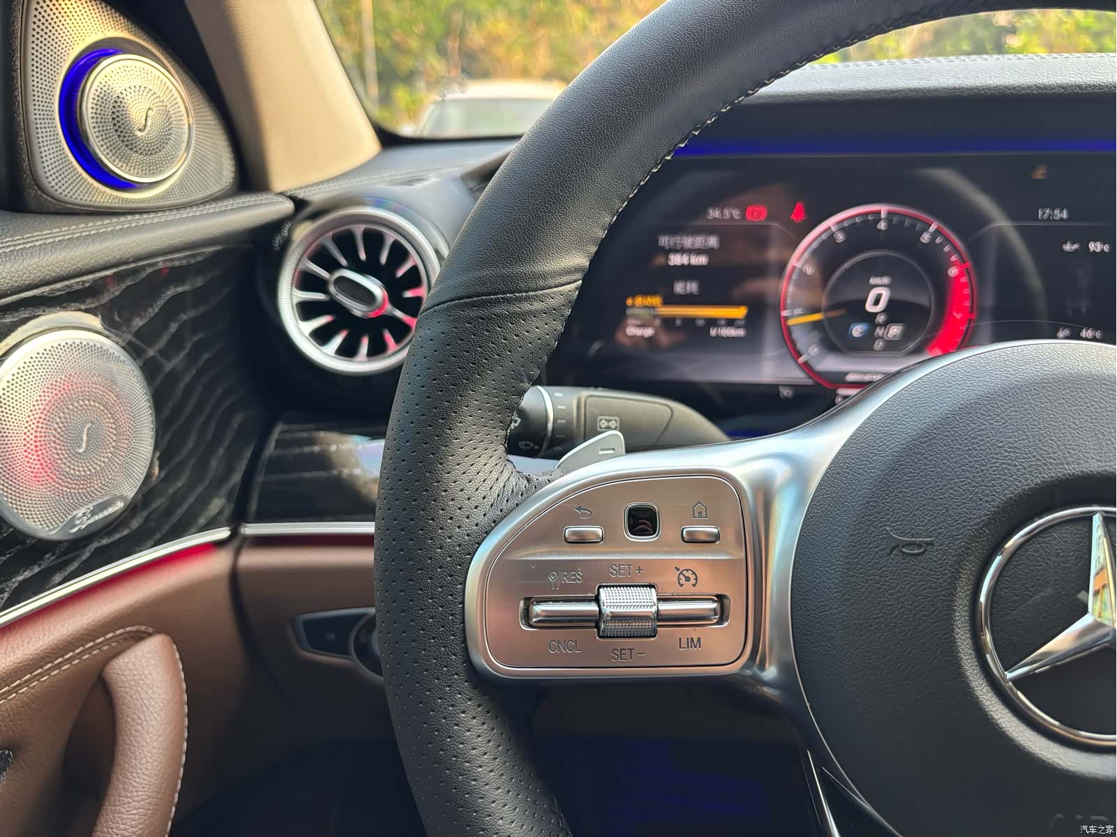 Mercedes-Benz E-Class, 2019 18
