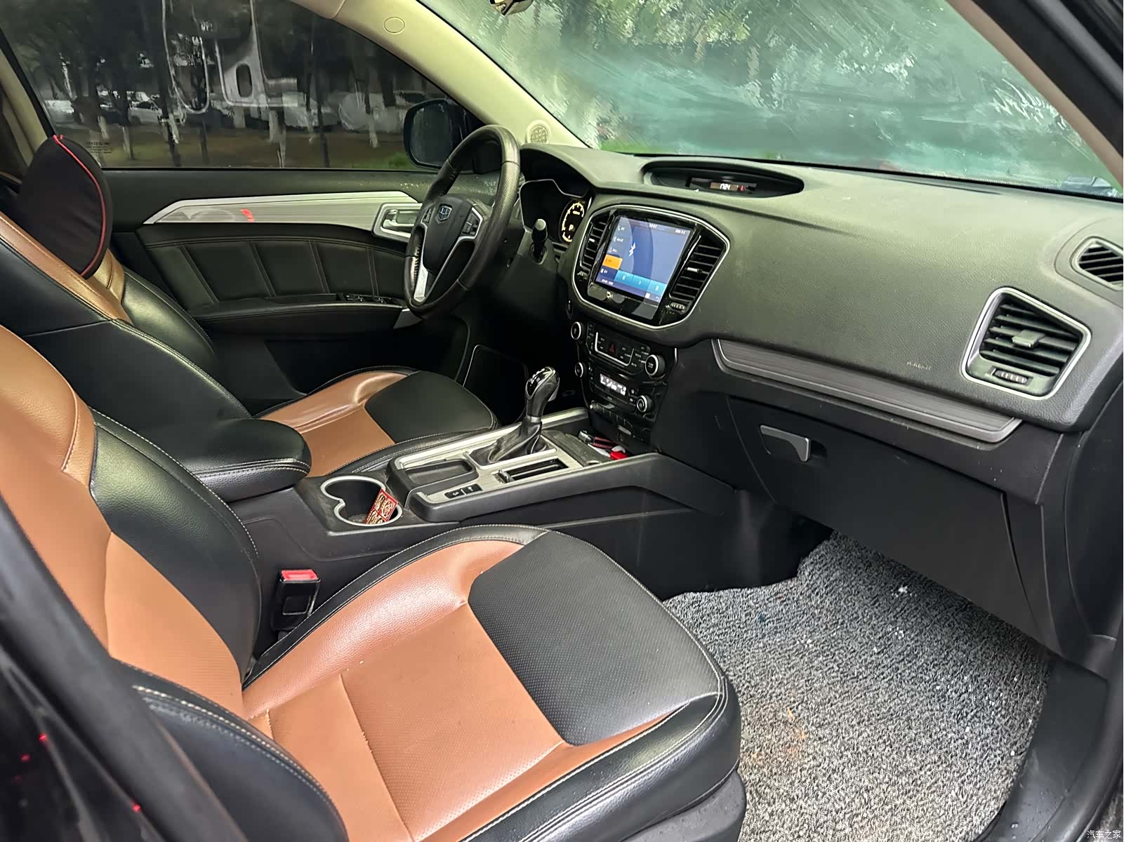 Geely X6, 2017 15