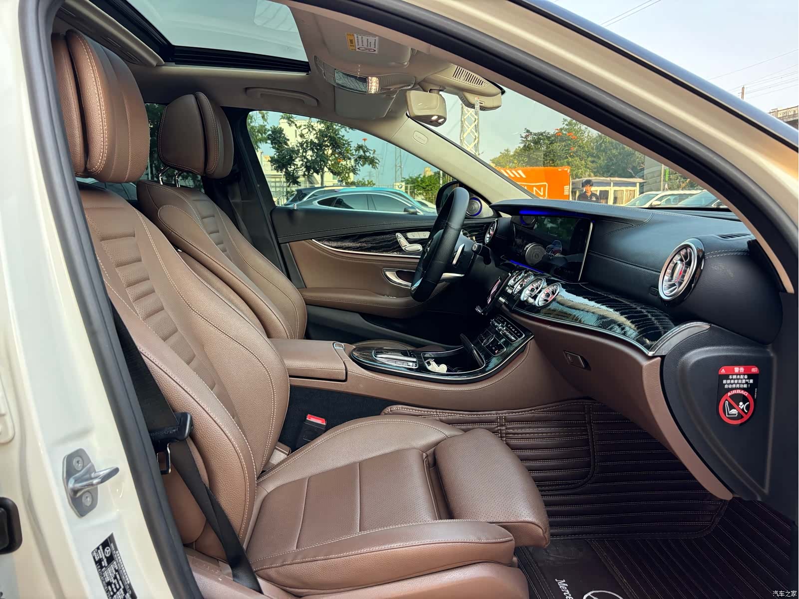 Mercedes-Benz E-Class, 2019 11