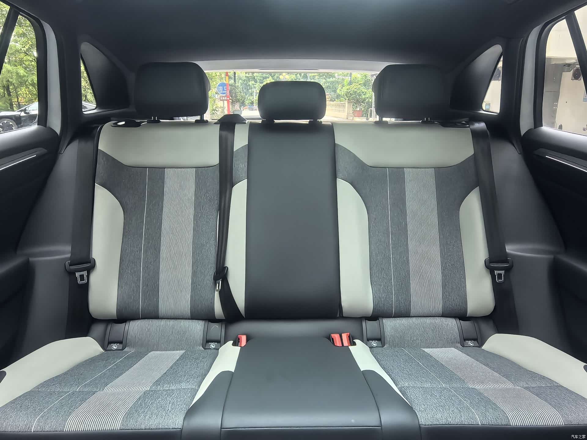 Volkswagen ID.4, 2023 11