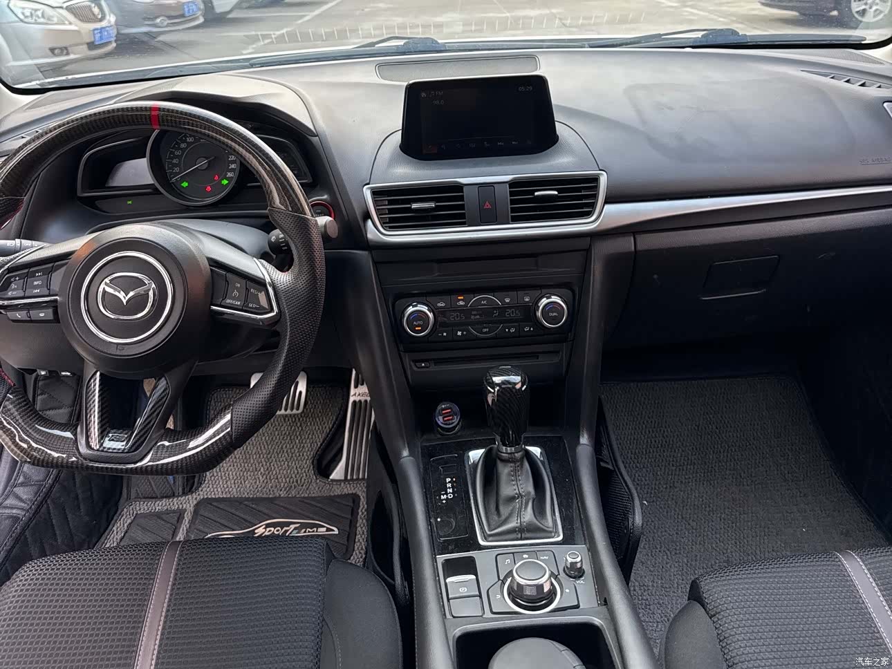 Mazda Mazda3, 2018 9