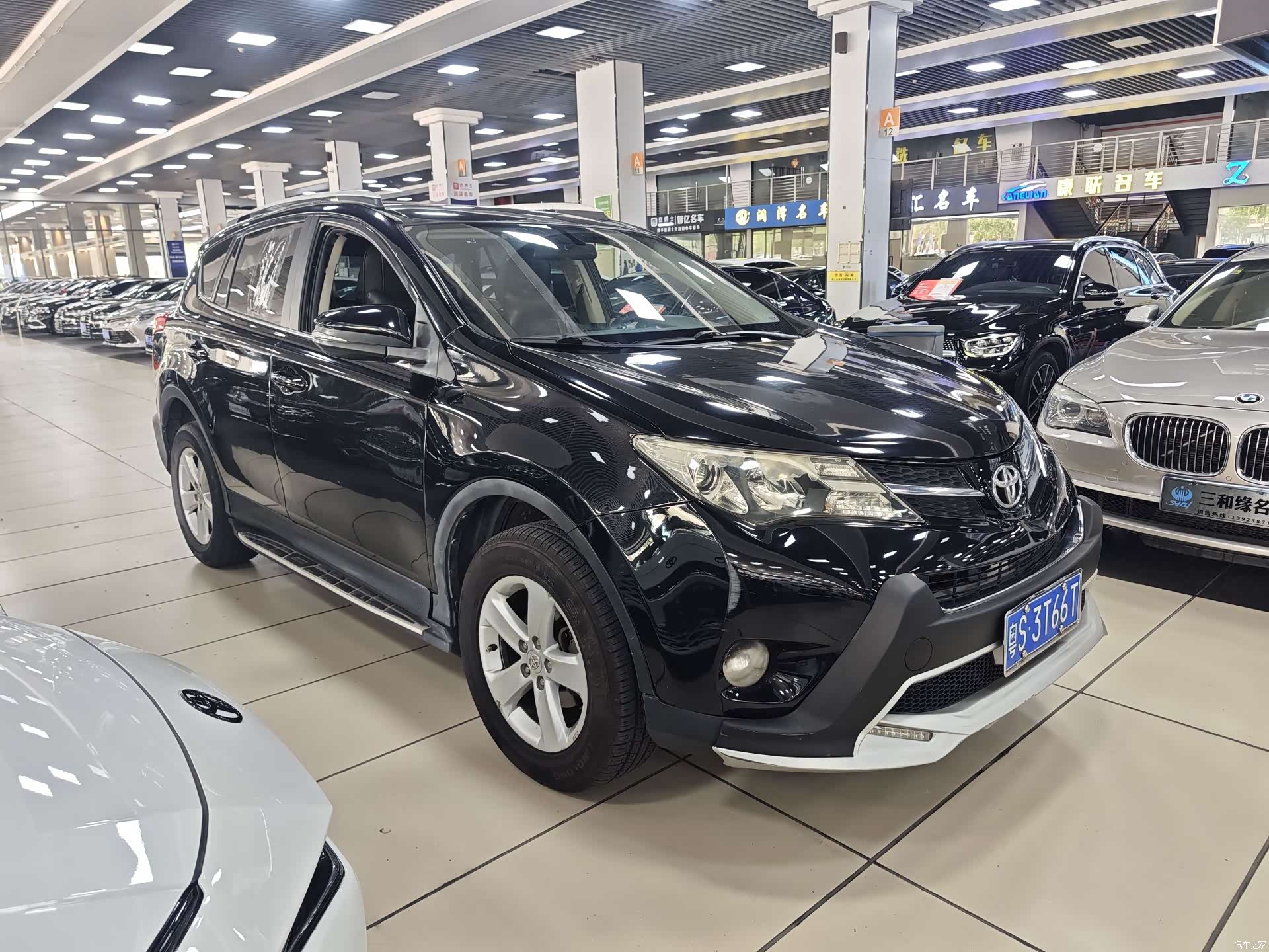 Toyota RAV4, 2014 3