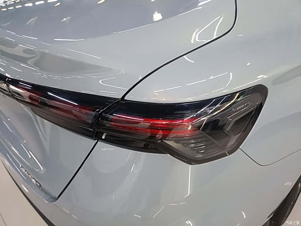 Geely Binray, 2026 8