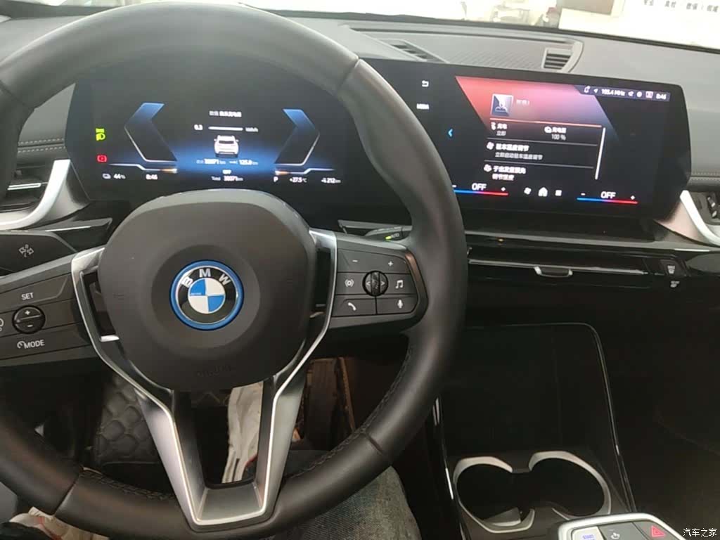 BMW iX1, 2024 10