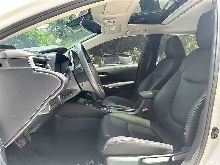 Toyota Corolla, 2021 все фото