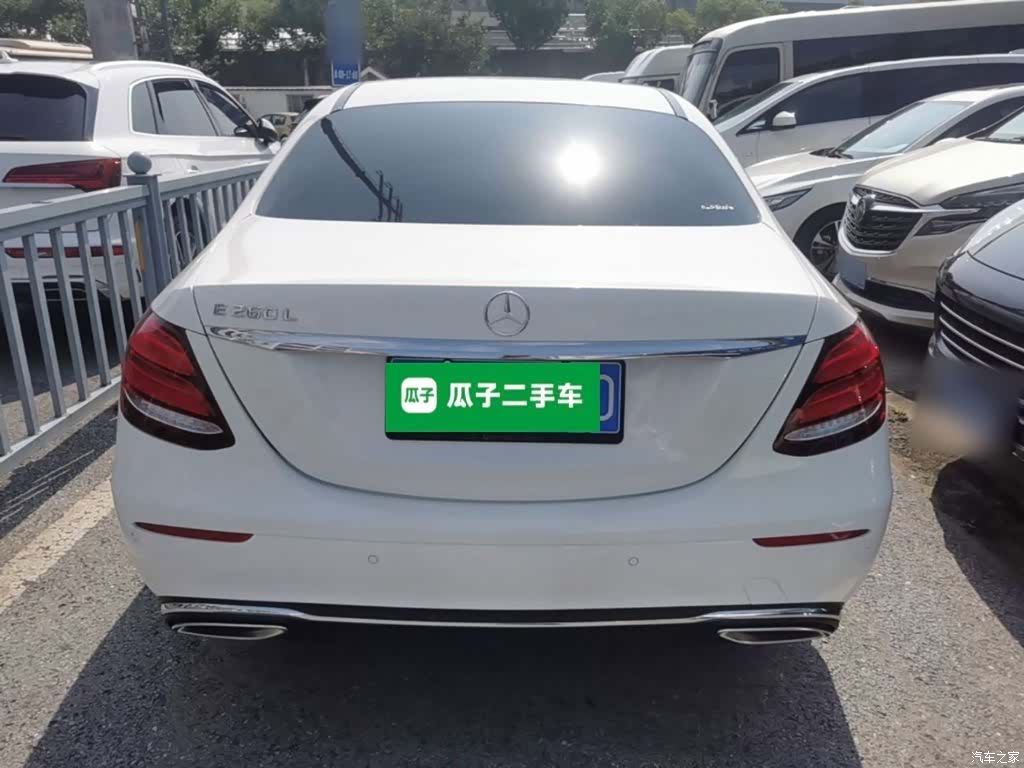 Mercedes-Benz E-Class, 2019 6
