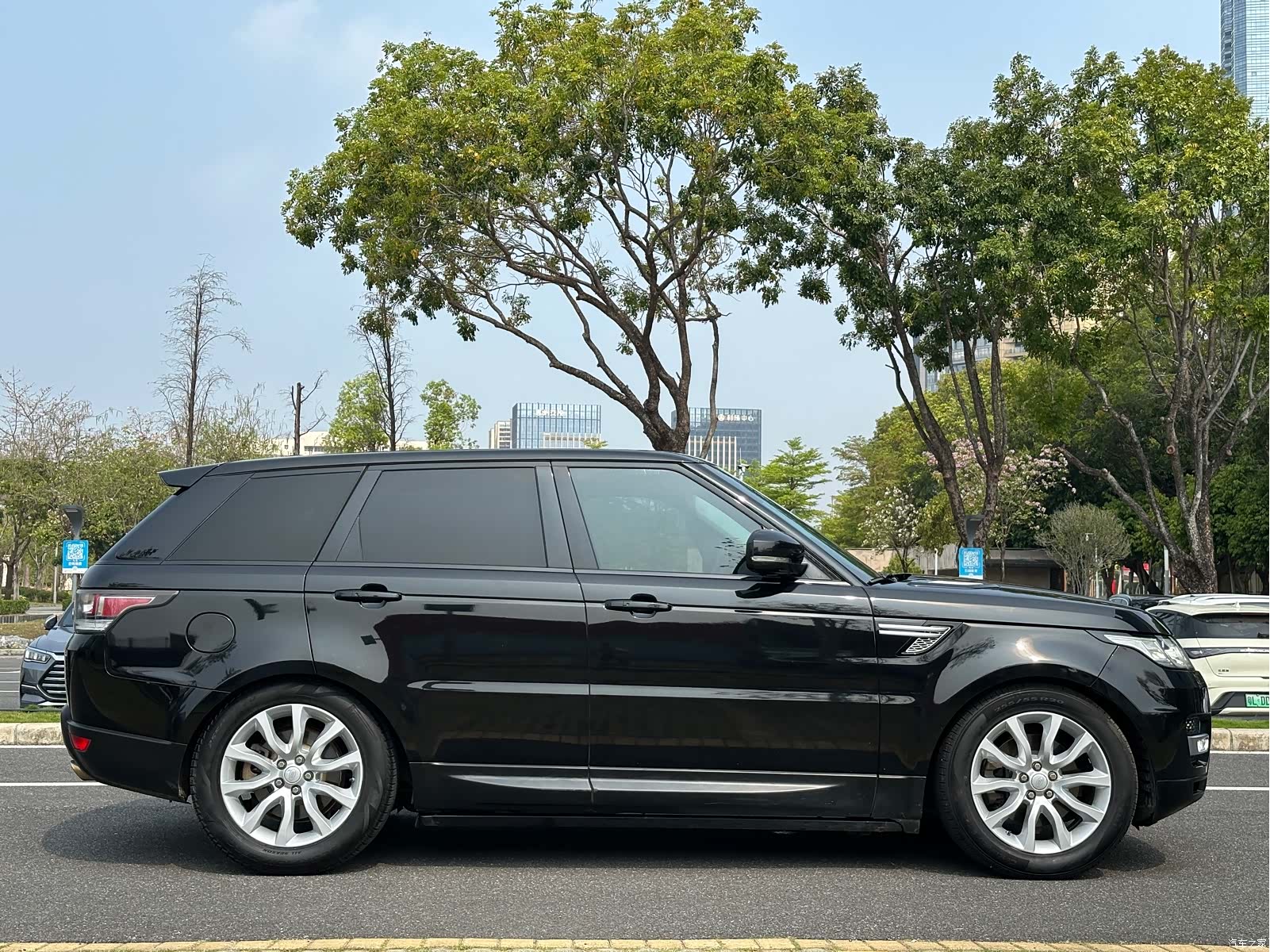 Land Rover Range Rover, 2016 16