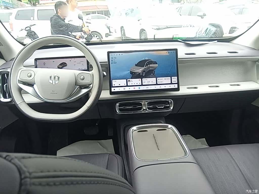 Leapmotor B10, 2025 10