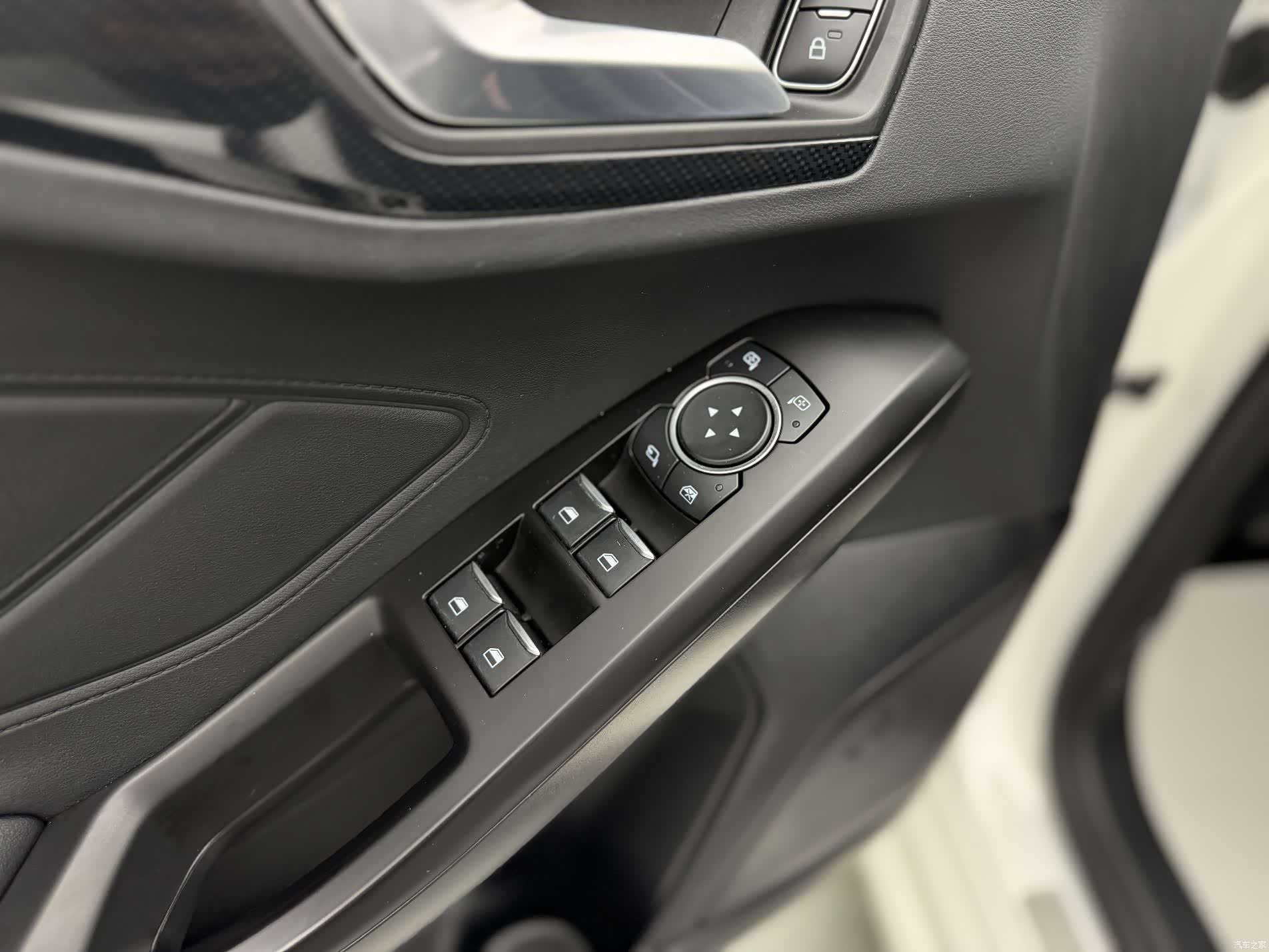 Ford Focus, 2023 17