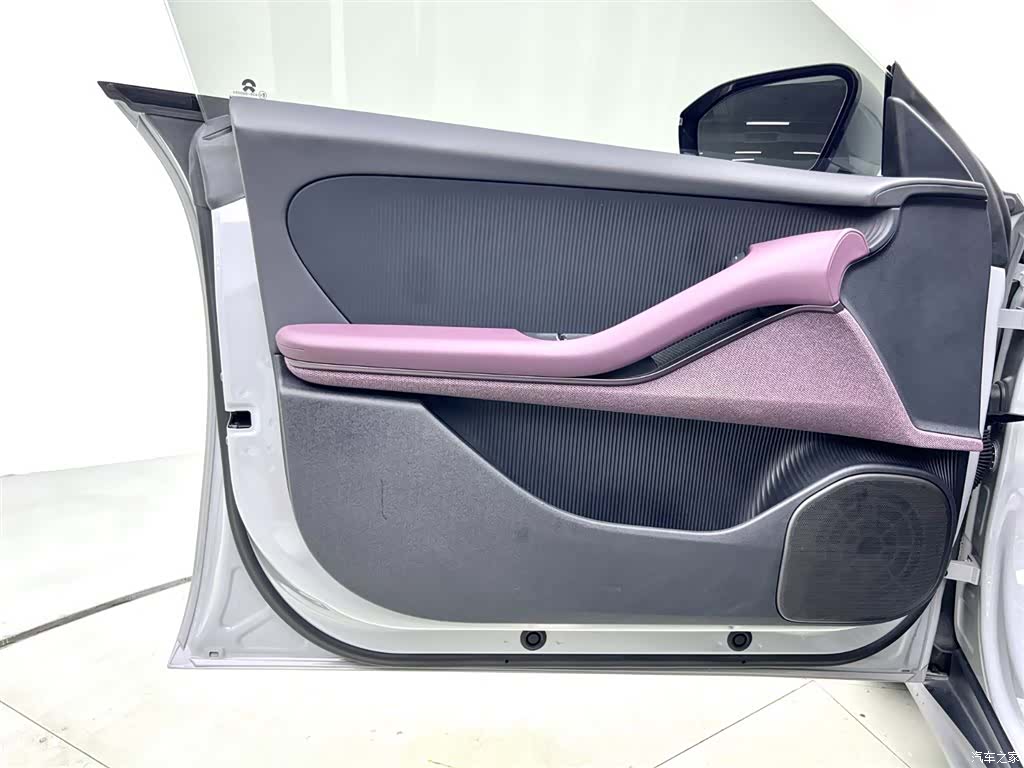 NIO ET5, 2024 10