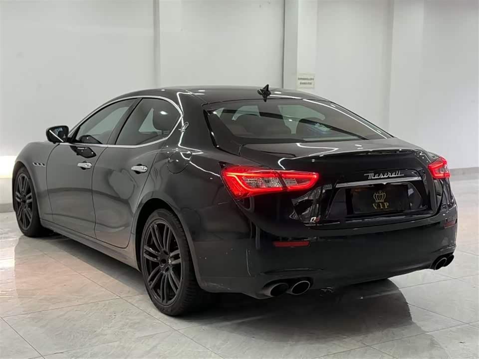 Maserati Ghibli Maserati Ghibli
