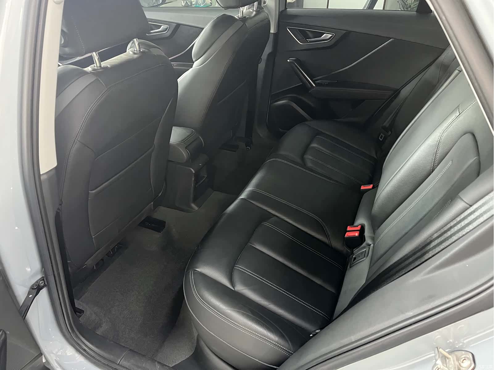 Audi Q2L, 2022 8