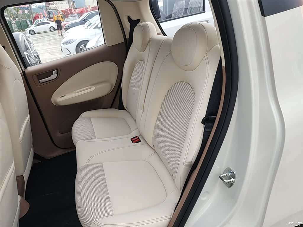 Wuling MINIEV, 2026 17
