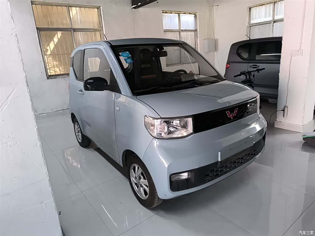 Wuling MINIEV, 2020 4