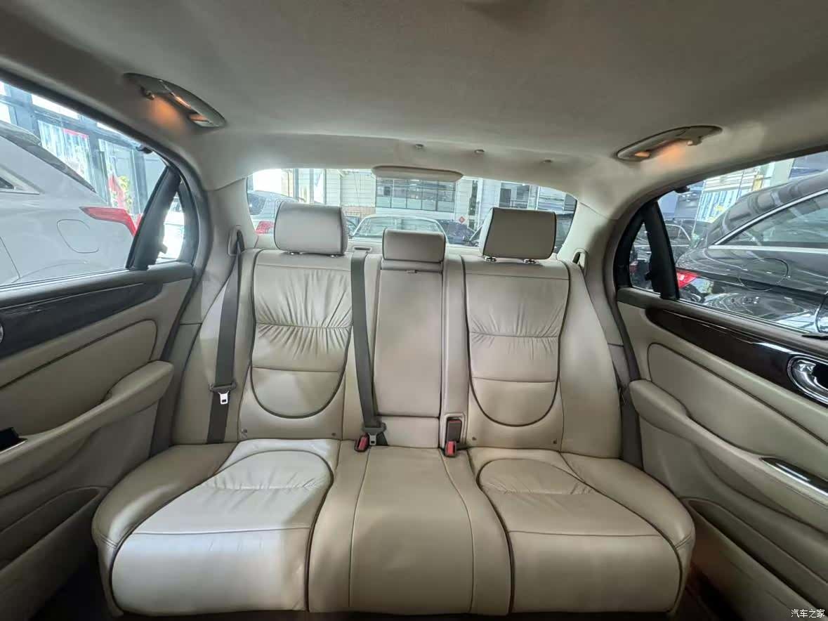 Jaguar XJ, 2007 10