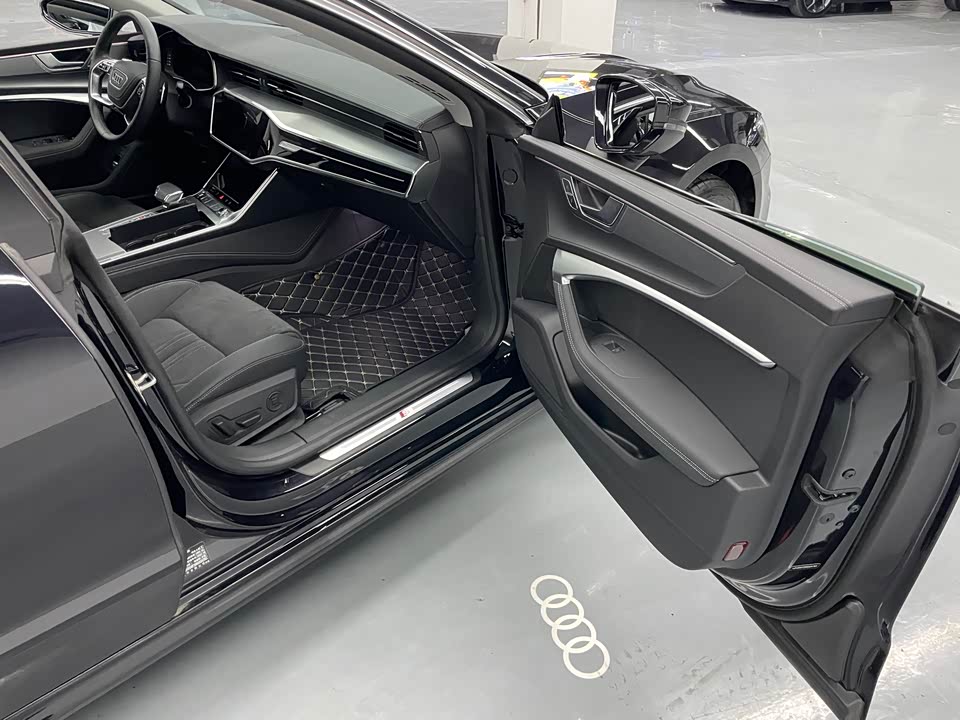 Audi A7L Audi A7L