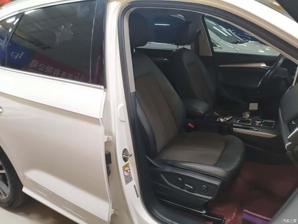 Audi Q5L, 2019 25