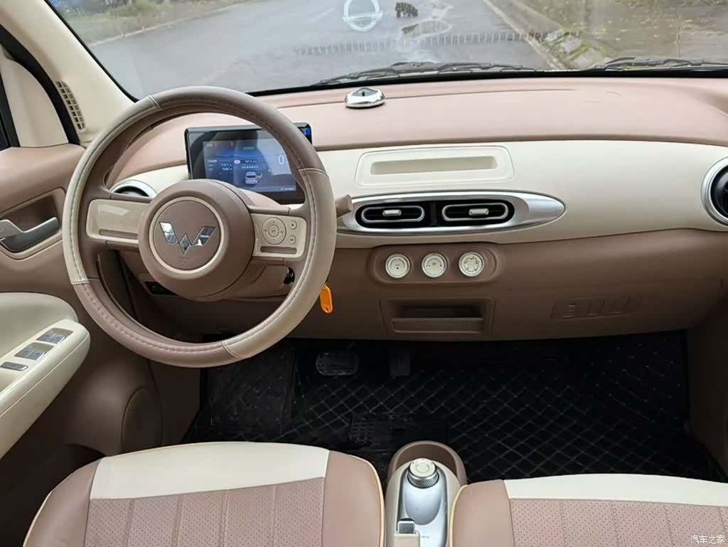 Wuling MINIEV, 2025 8