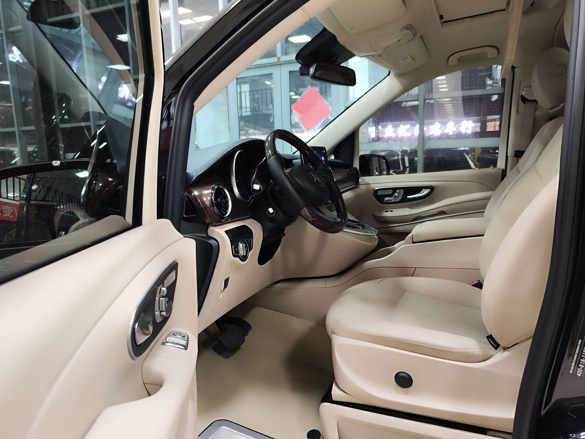 Mercedes-Benz V-Class, 2021 4