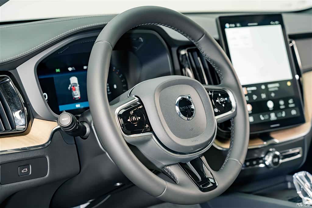Volvo XC60, 2026 9